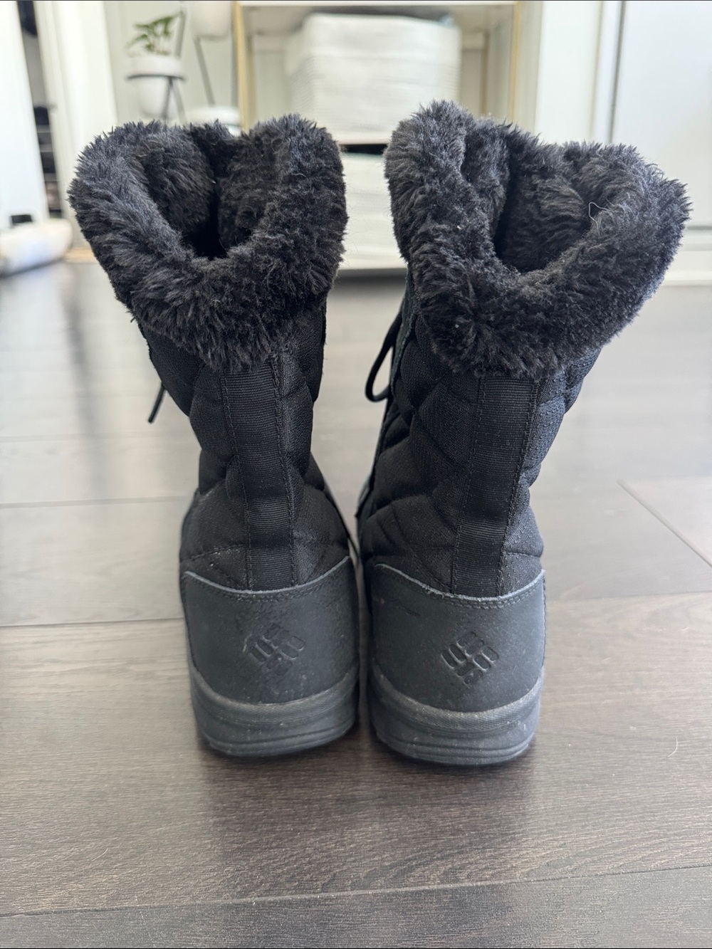 Columbia Winter Furry Boots 9.5 Black - Picture 3 of 5